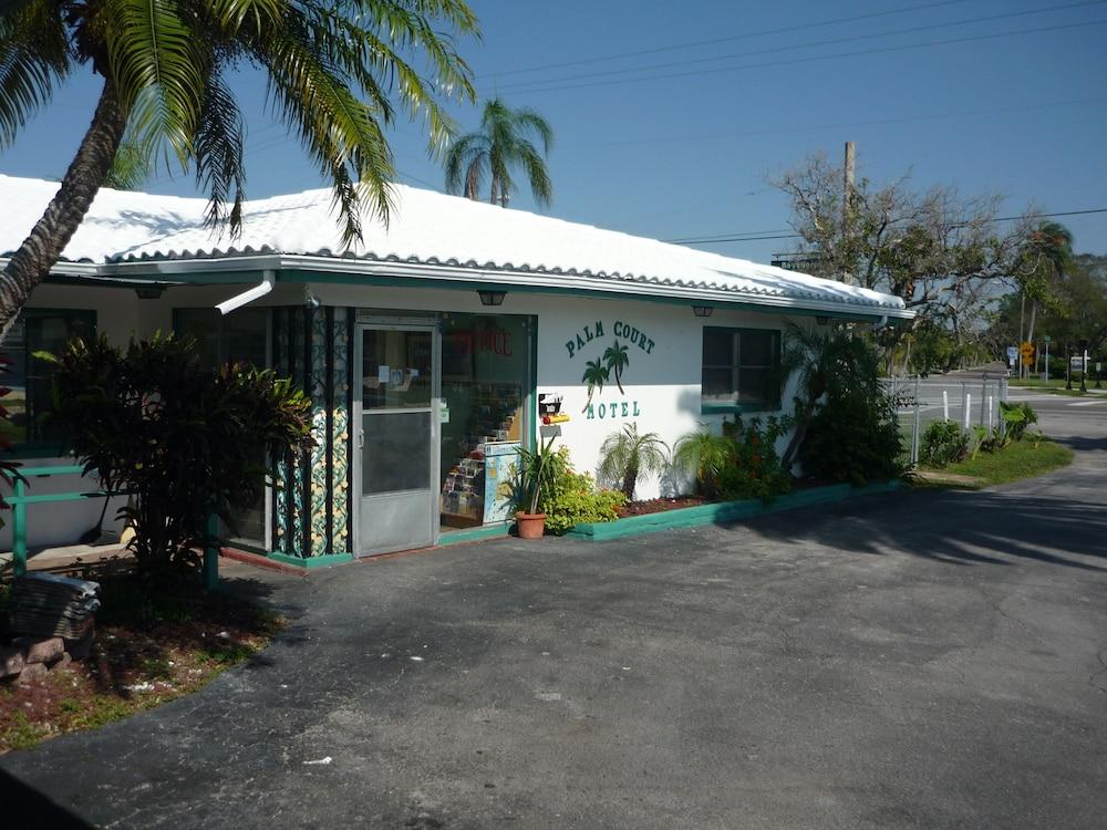 Palm Court Motel photo 38