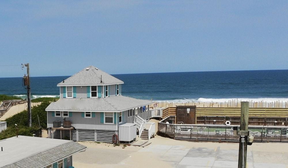 SandSpur Ocean Cottages photo 27