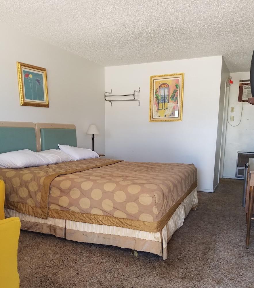 Stagecoach 66 Motel photo 19