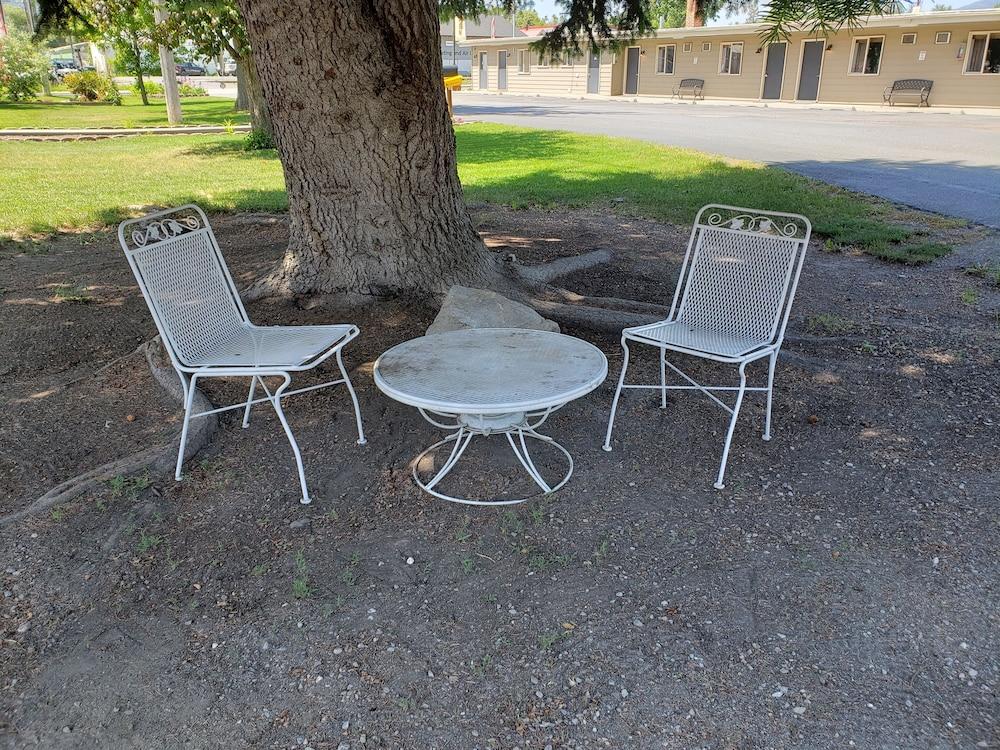 Chewelah Motel and RV Park photo 54