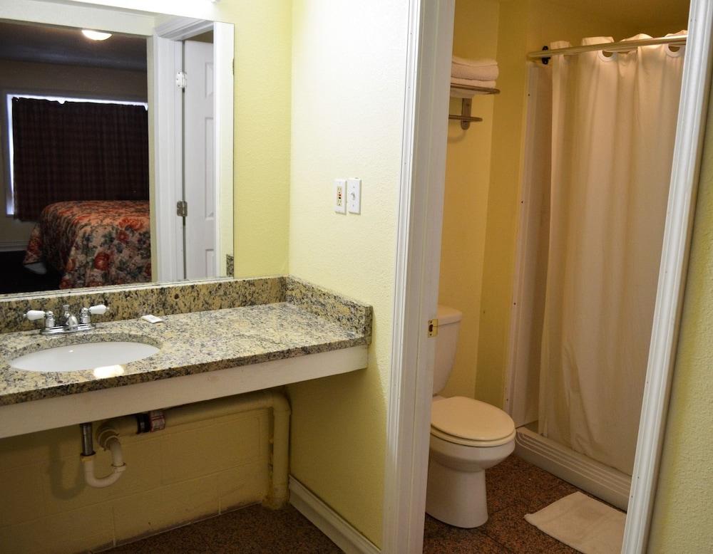 Budget inn photo 9