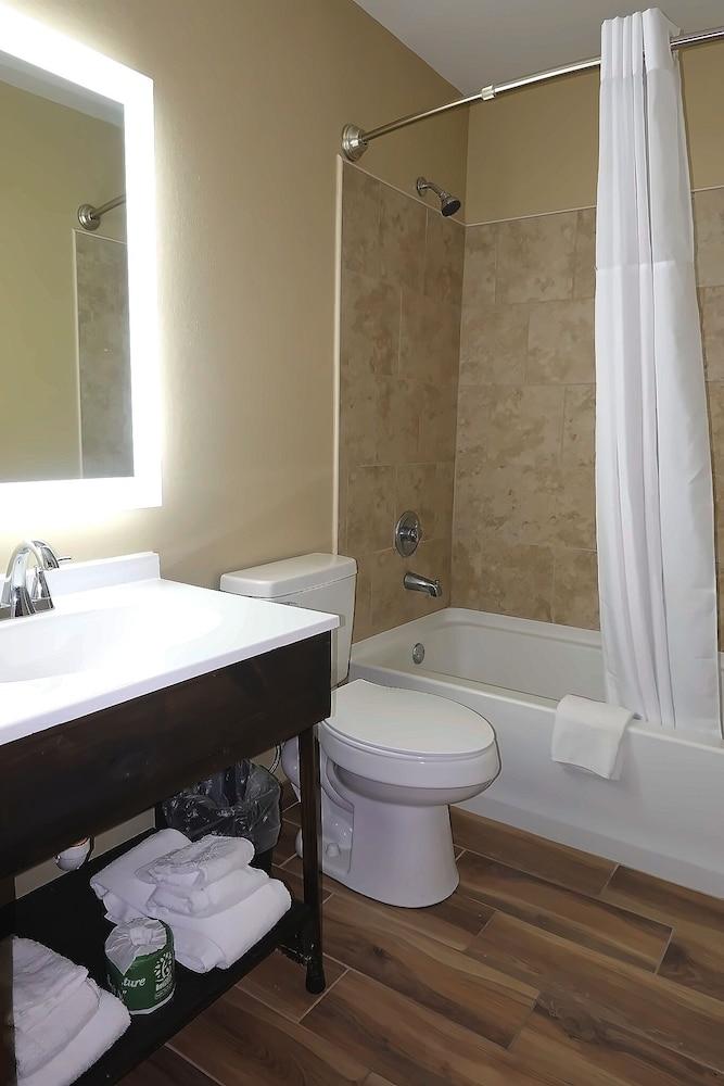 Hillside Inn & Suite photo 4