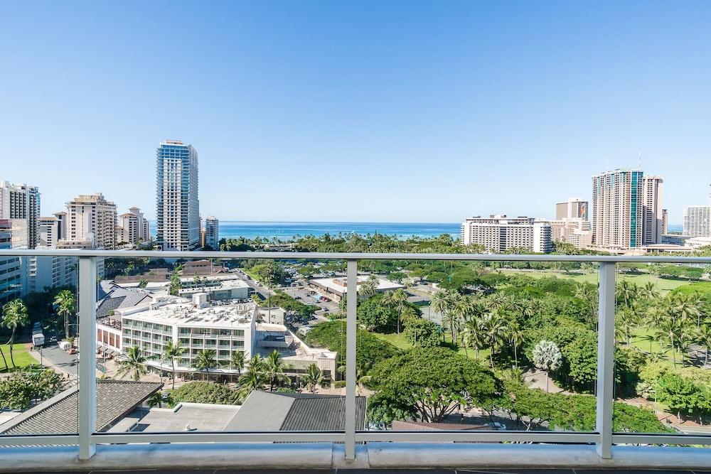 Real Select at the Ritz Carlton Residences, Waikiki Beach photo 91