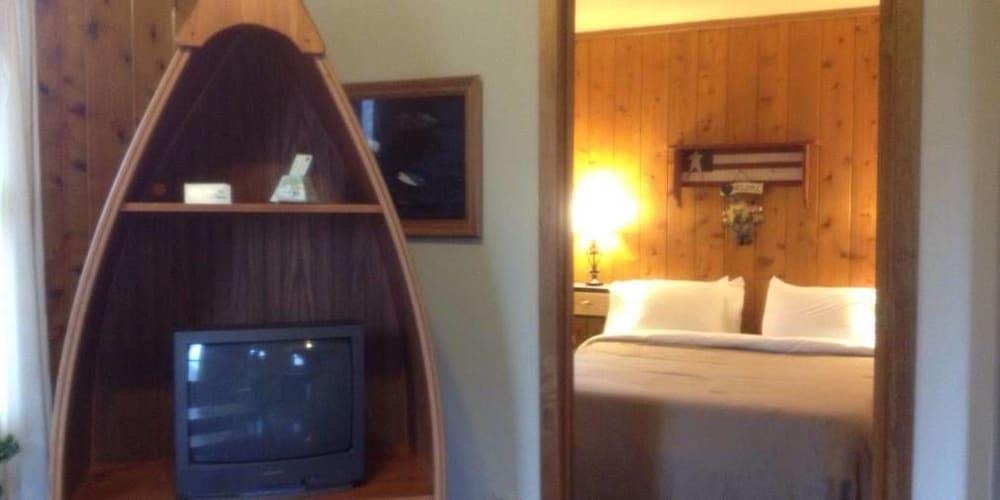 Hilltop Cabins and Motel photo 18