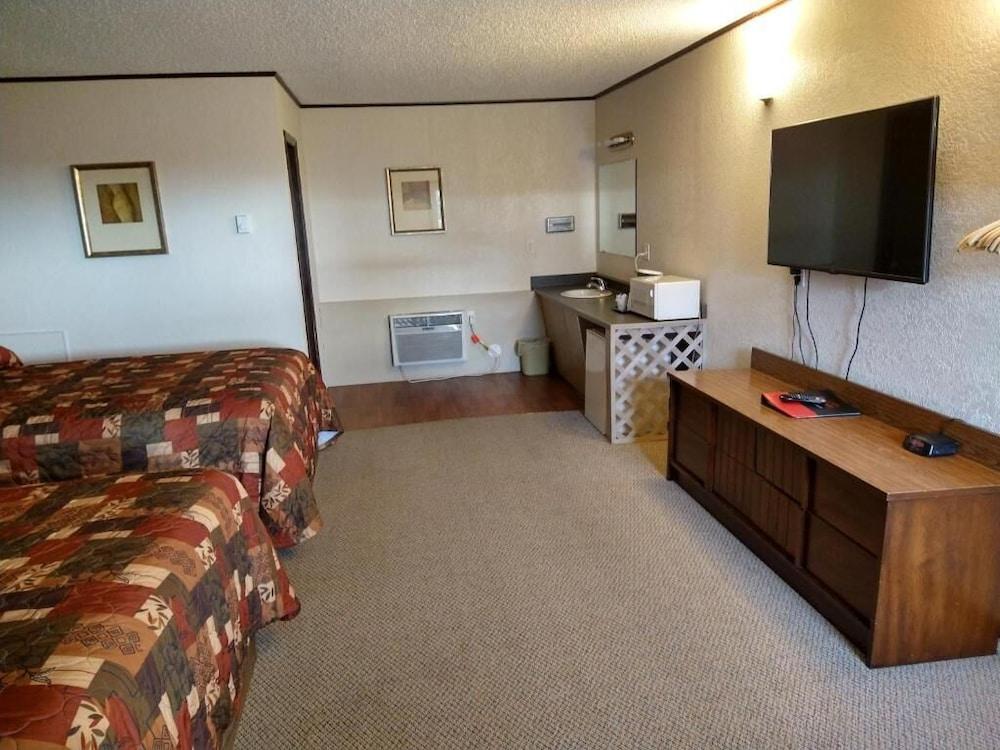Budget Host 4 U Motel photo 4