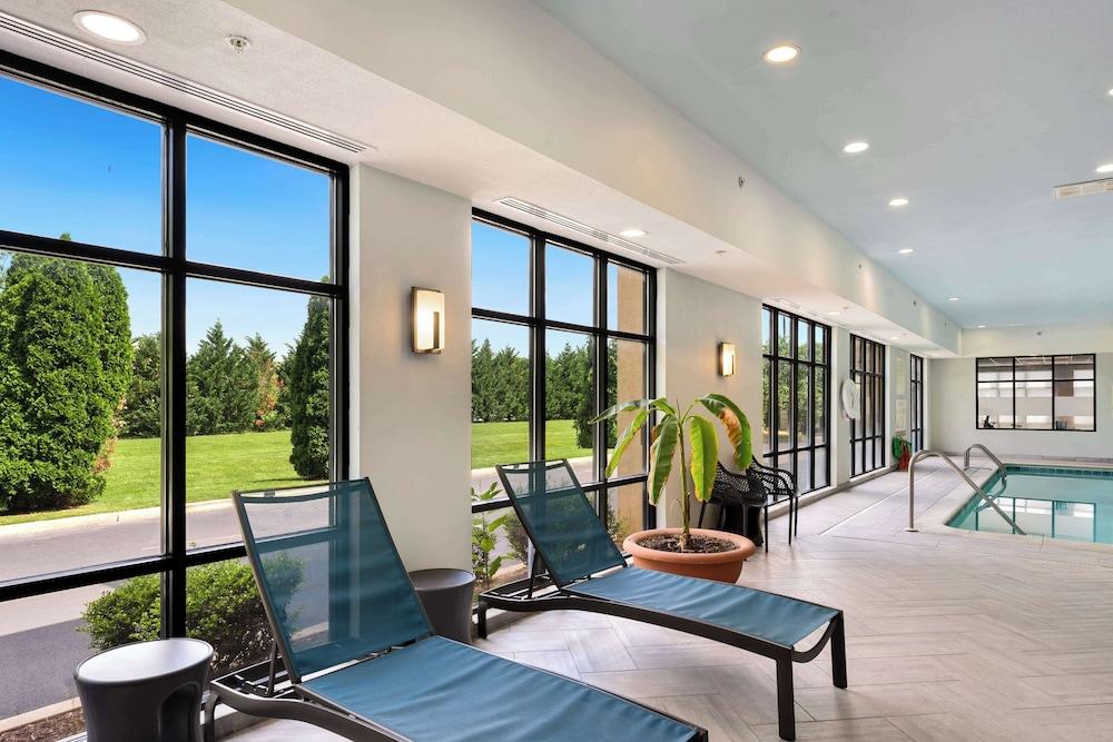 Hampton Inn Milford photo 28