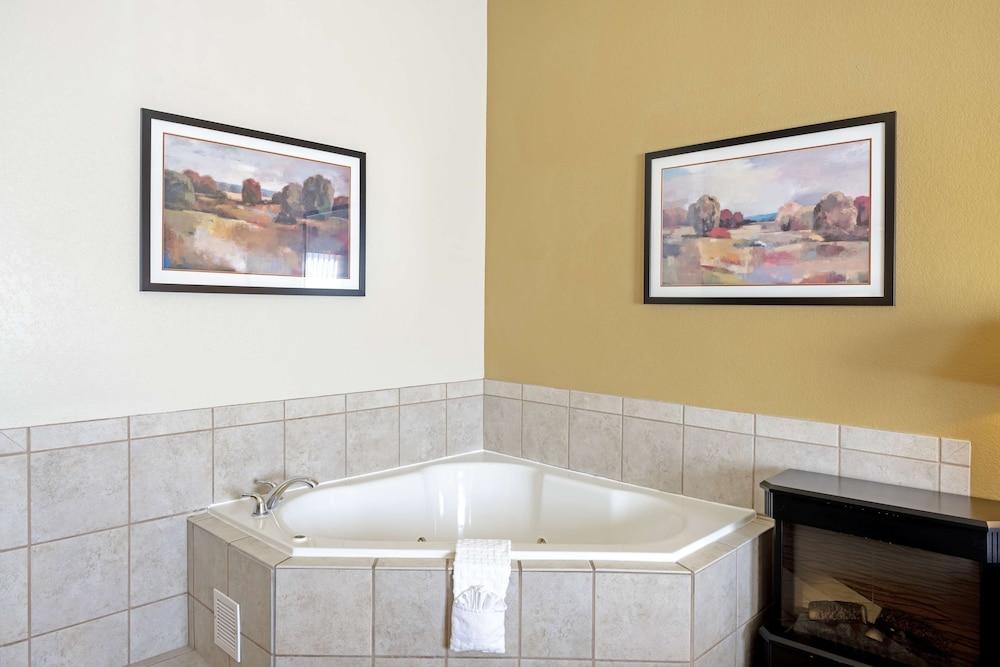 Best Western Plus Guymon Hotel & Suites photo 14