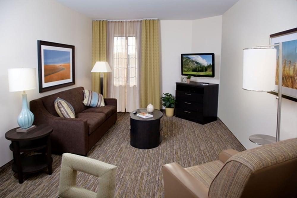 Candlewood Suites Bemidji - Paul Bunyan by IHG photo 6