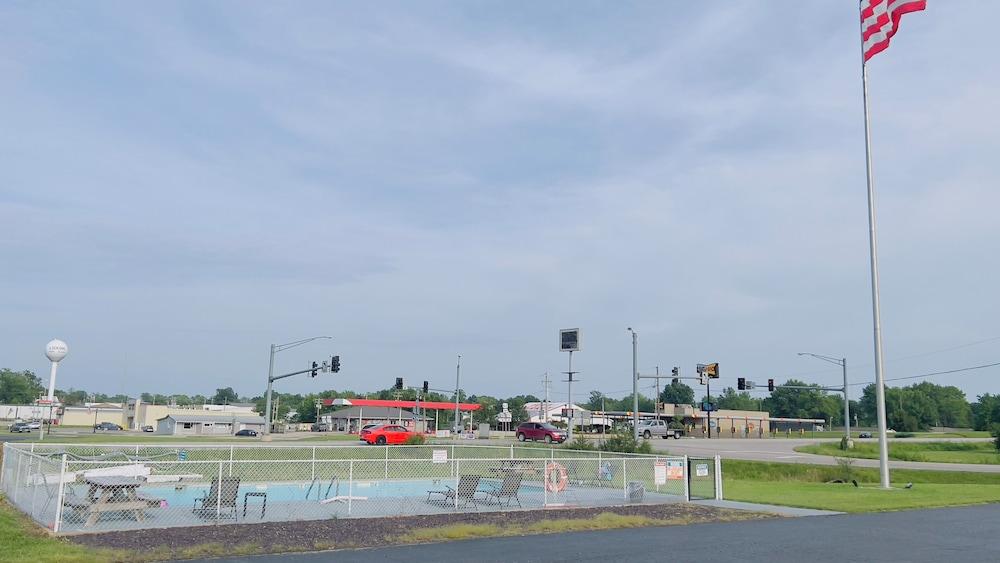 Country Inn Motel photo 10
