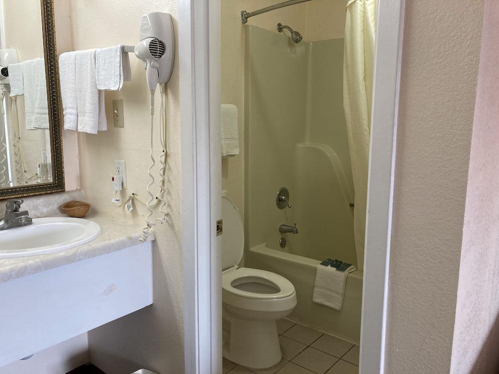 Travel Inn Hazen photo 27
