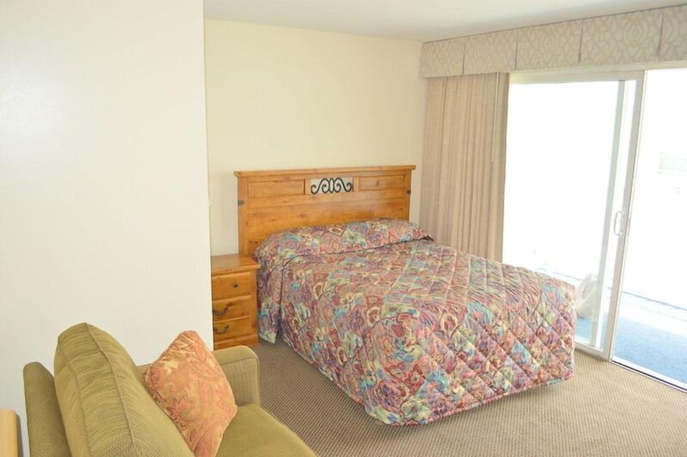 The Pelham Resort Motel photo 3