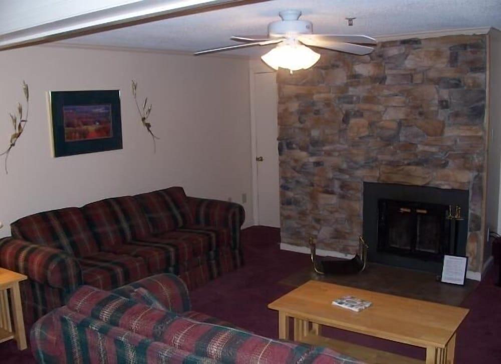 Mountain Lodge photo 11