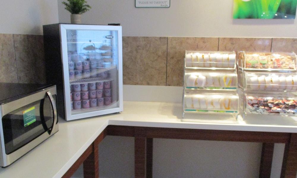 Quality Inn & Suites Kissimmee by The Lake photo 66