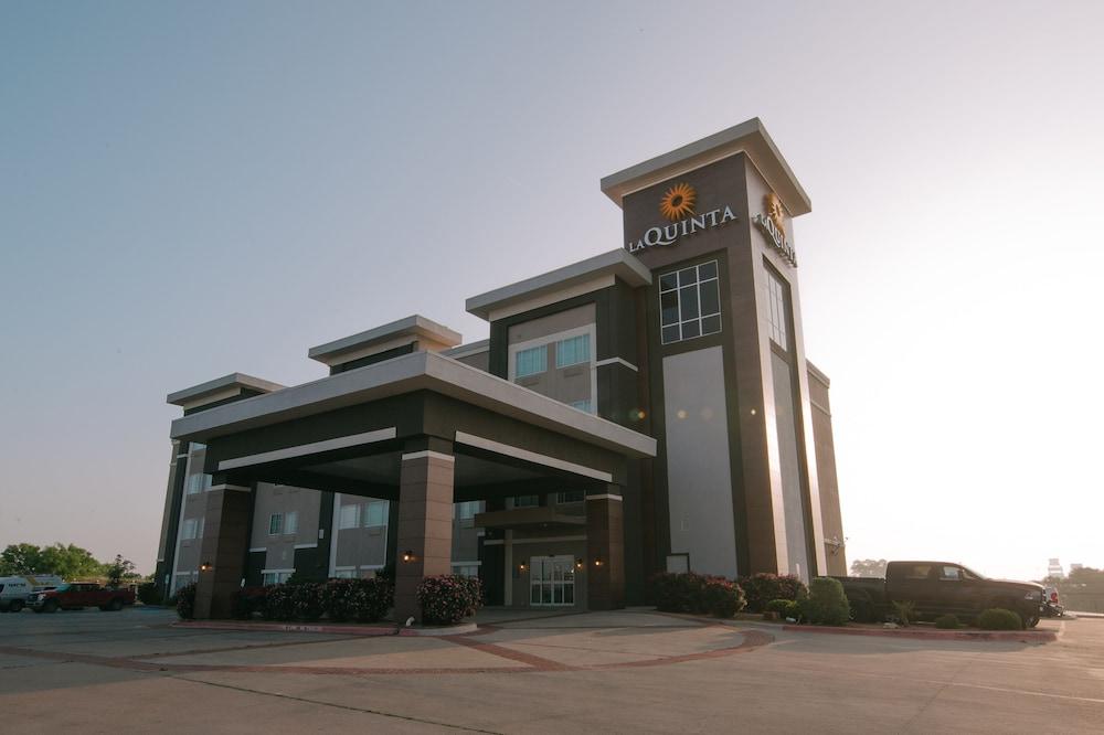 La Quinta Inn & Suites by Wyndham Big Spring photo 68