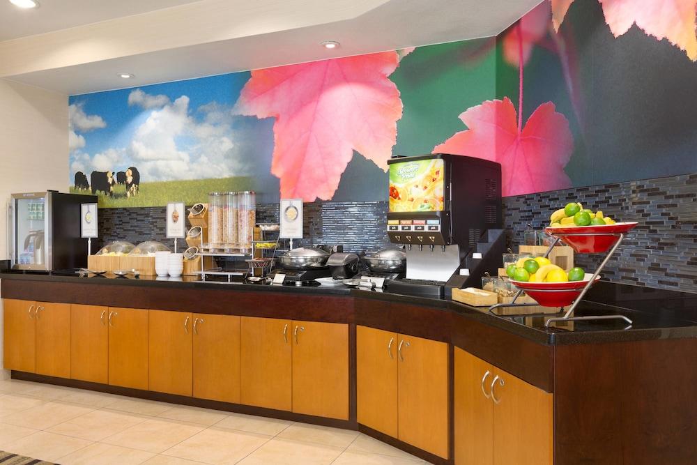 Comfort Inn & Suites Houston North - Spring photo 6