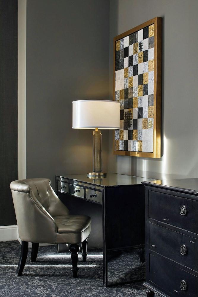 Le Pavillon, New Orleans, a Tribute Portfolio Hotel by Marriott photo 94