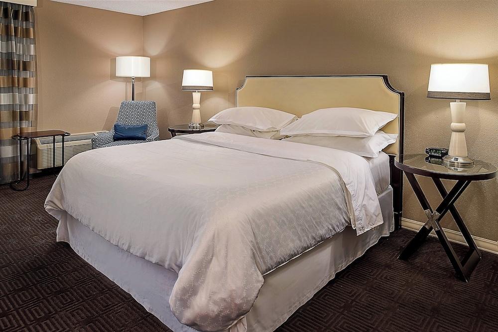 Sheraton Westport Chalet Hotel St. Louis photo 15
