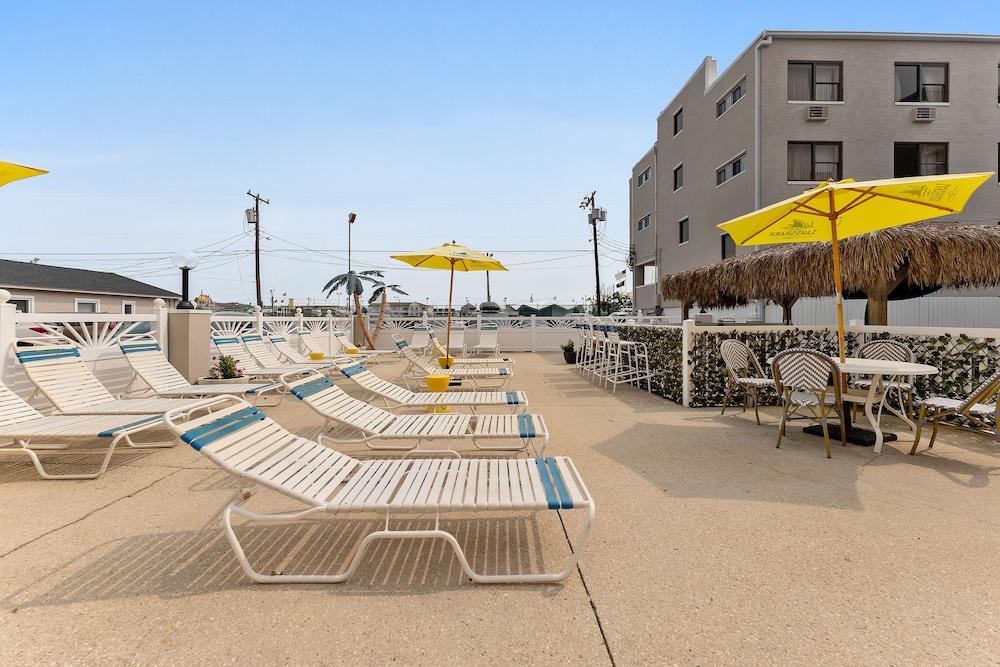 Oceanic Hotel photo 29