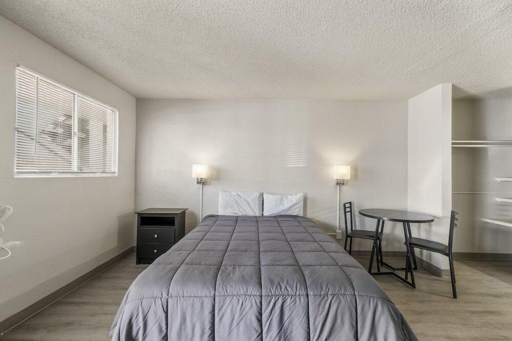 LTA Suites Brookside photo 2