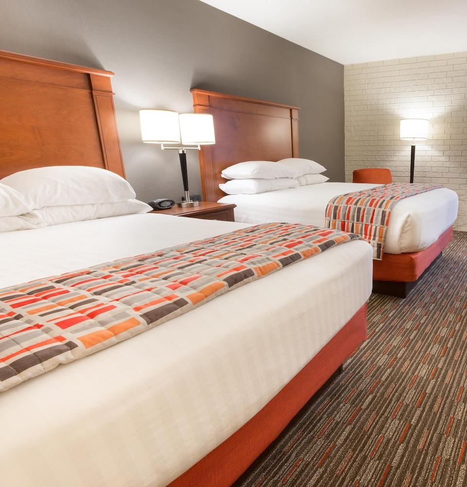 Drury Inn & Suites Joplin photo 9