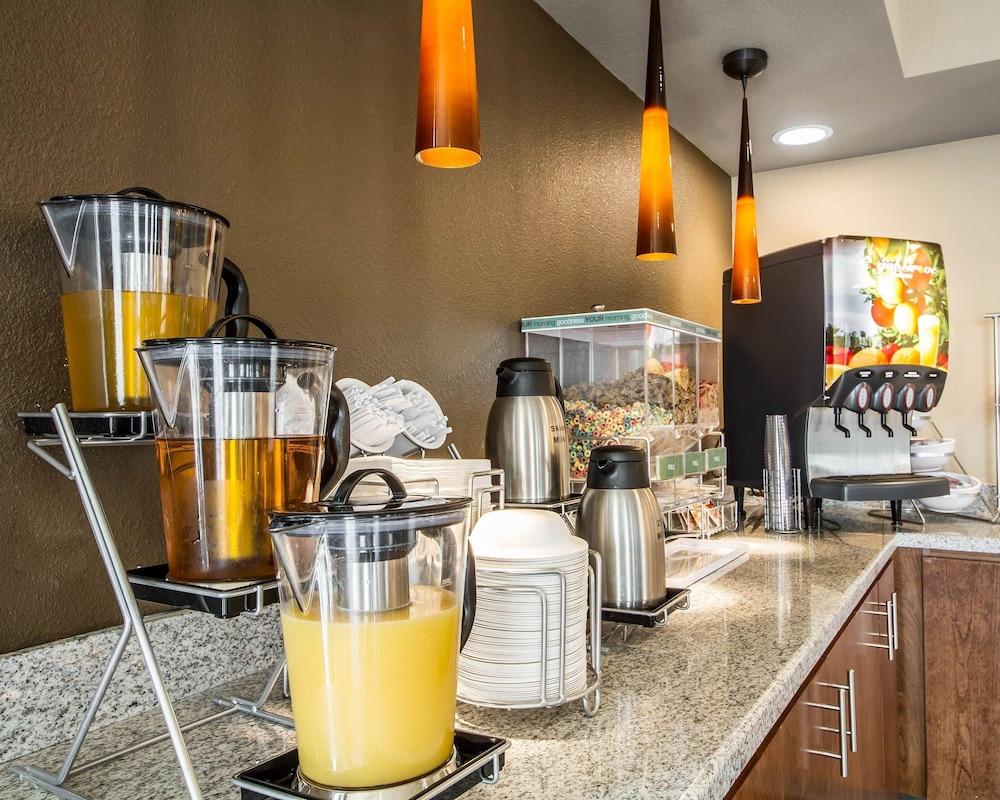 Comfort Suites Woodland - Sacramento Airport photo 21