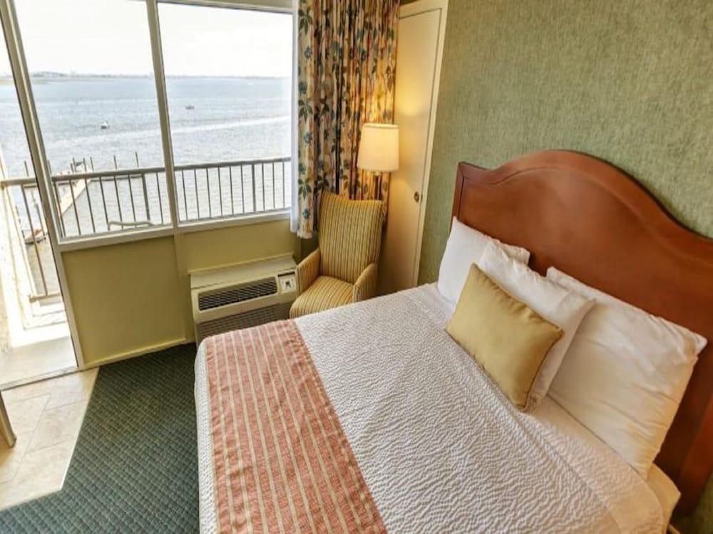 Pier 4 Hotel photo 5