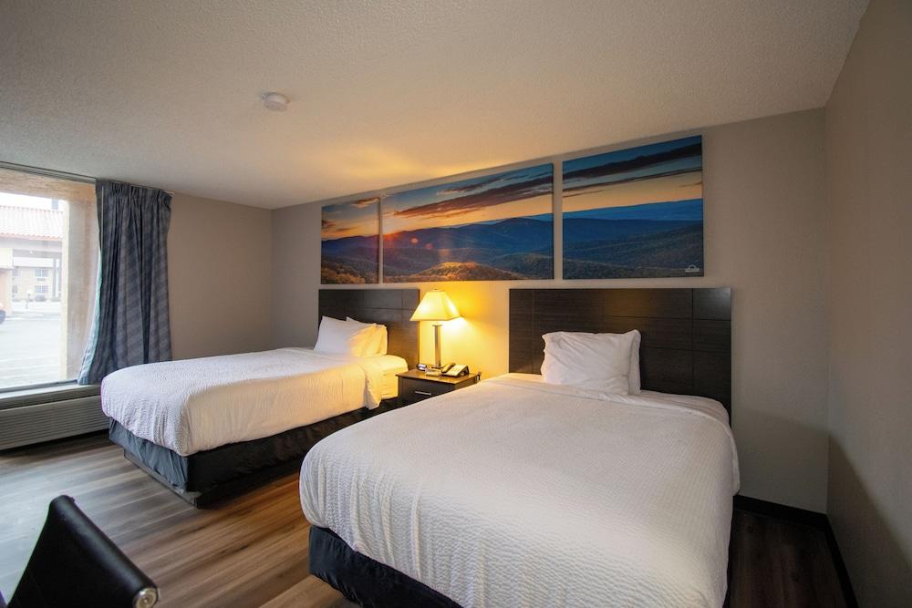 Days Inn by Wyndham Caddo Valley Arkadelphia photo 7