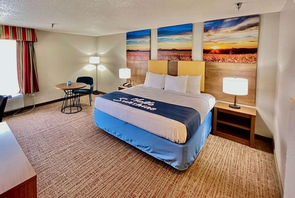Days Inn by Wyndham Rayne/Crowley photo 8