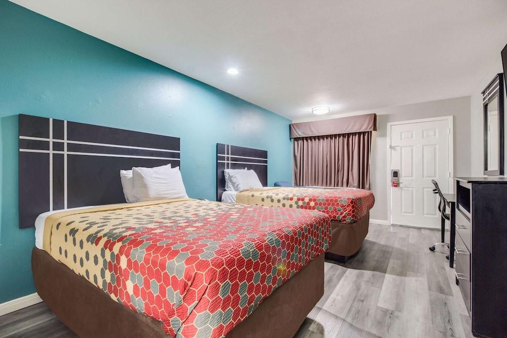 Prestige Inn photo 13