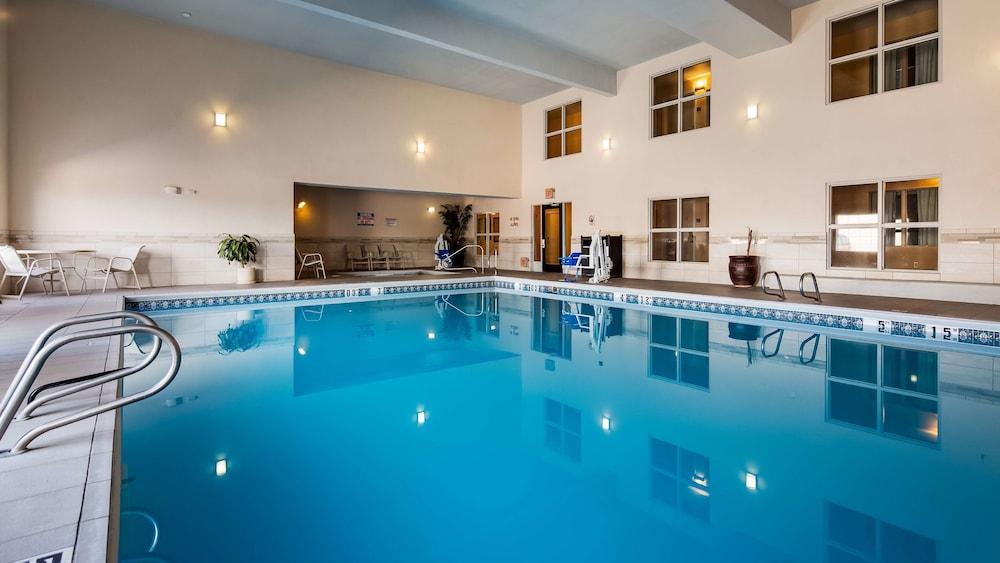 Best Western Plus Executive Suites photo 17