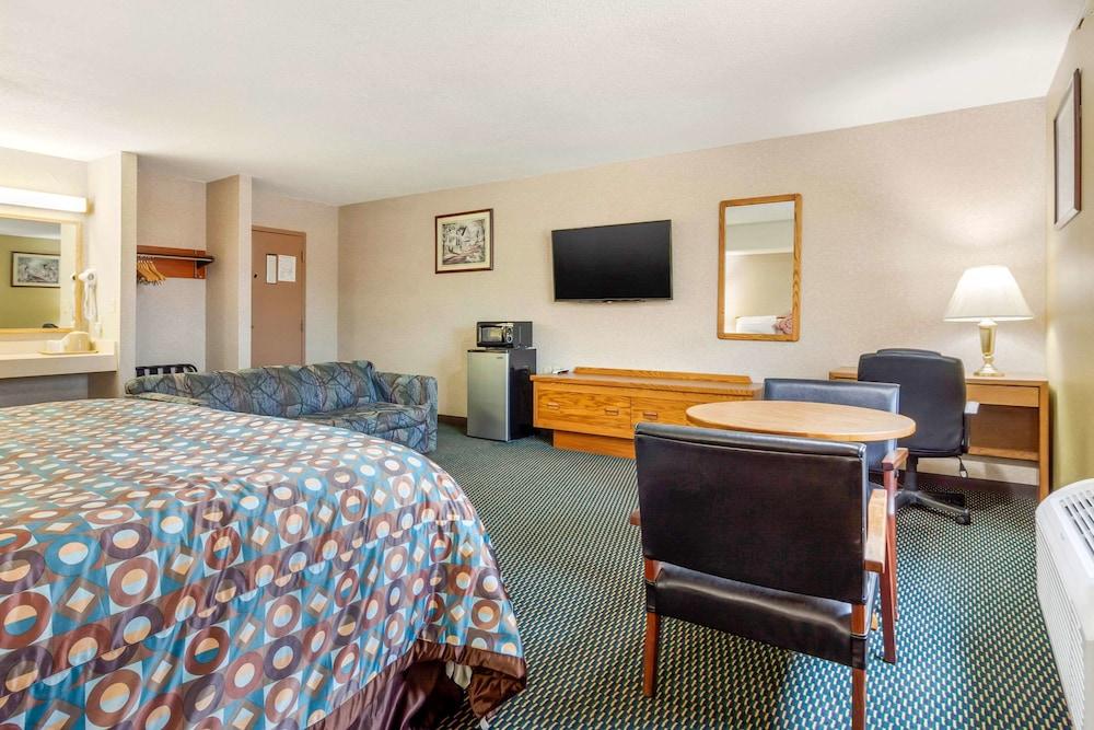 Rodeway Inn Blair photo 18