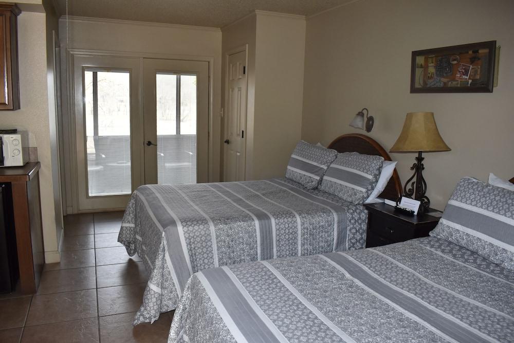 Jack's White River Fishing Resort photo 13