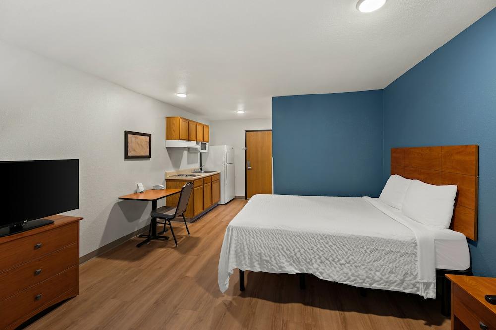 WoodSpring Suites El Paso I-10 Southeast photo 18
