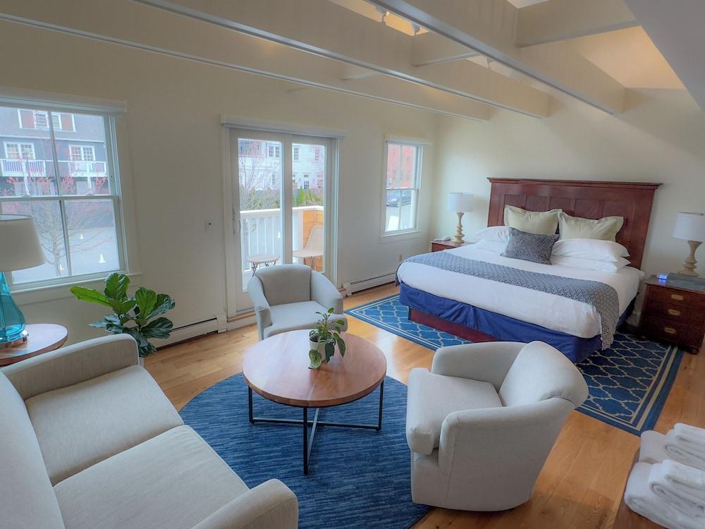 Harborside Inn photo 26