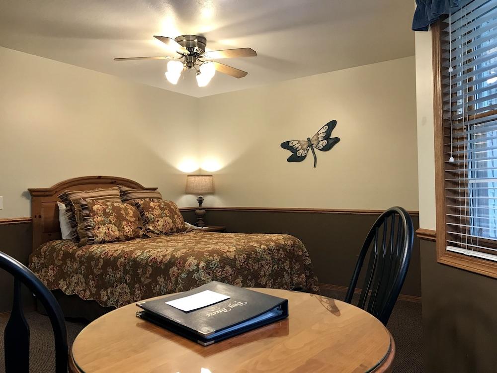 Bay Breeze Resort photo 43