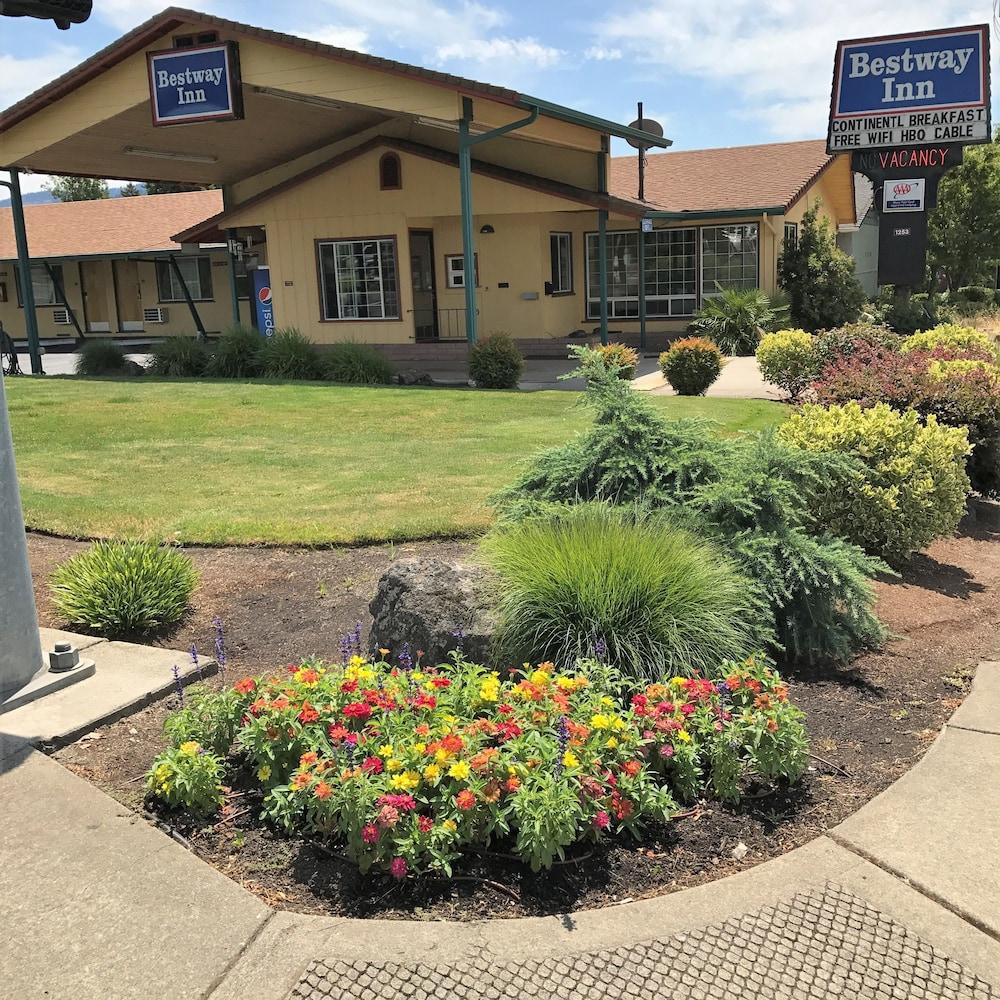 Bestway Inn photo 10