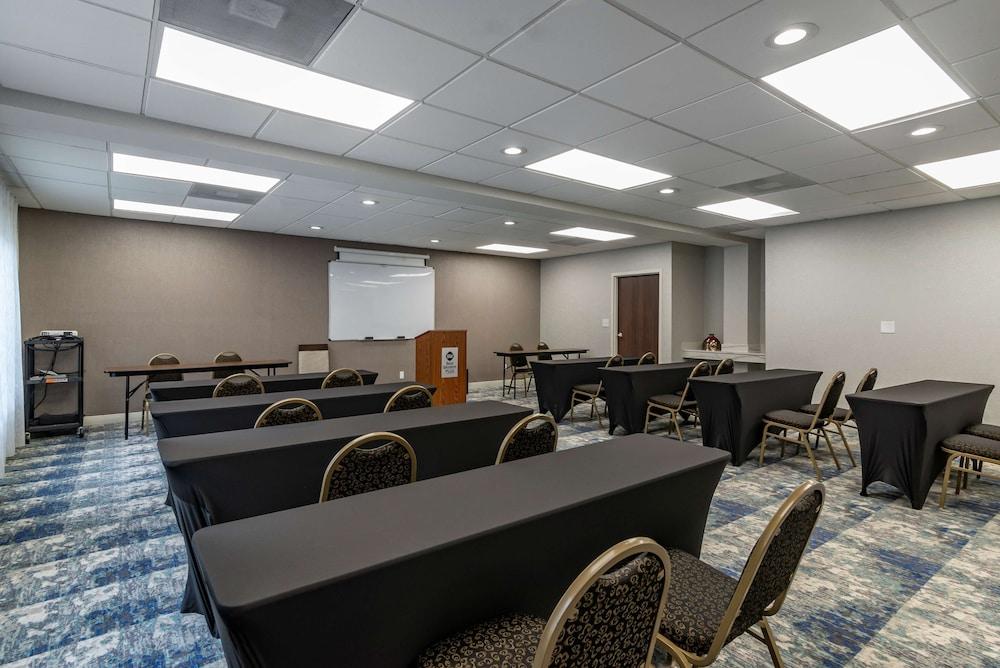 Best Western Plus Dalton Inn photo 30