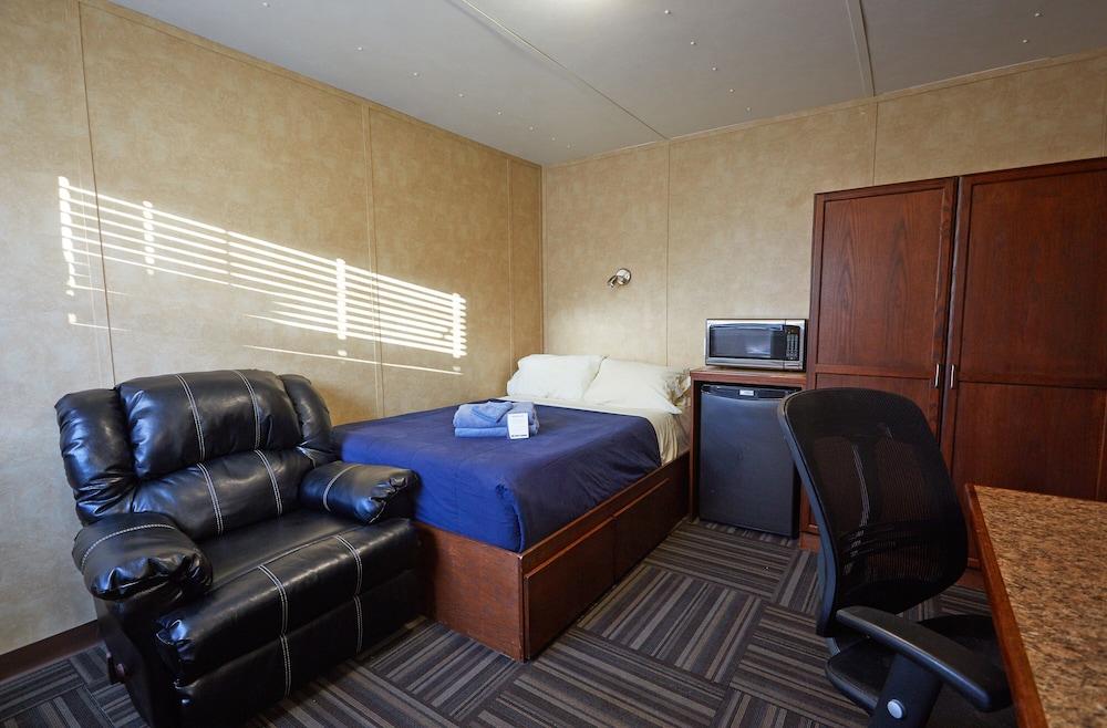 Target Hospitality-Pecos South Lodge photo 9