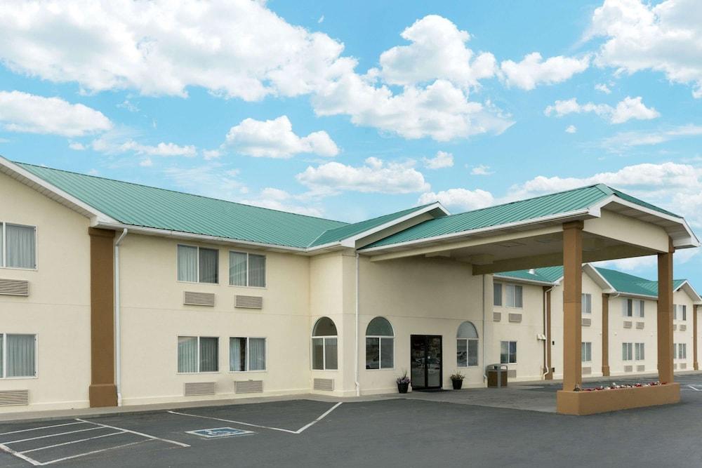 Super 8 by Wyndham Green River — hotel in Green River
