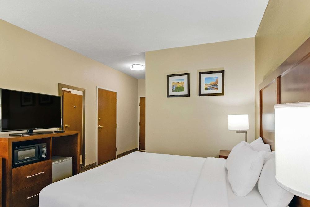 Comfort Inn Henderson - Evansville South photo 16