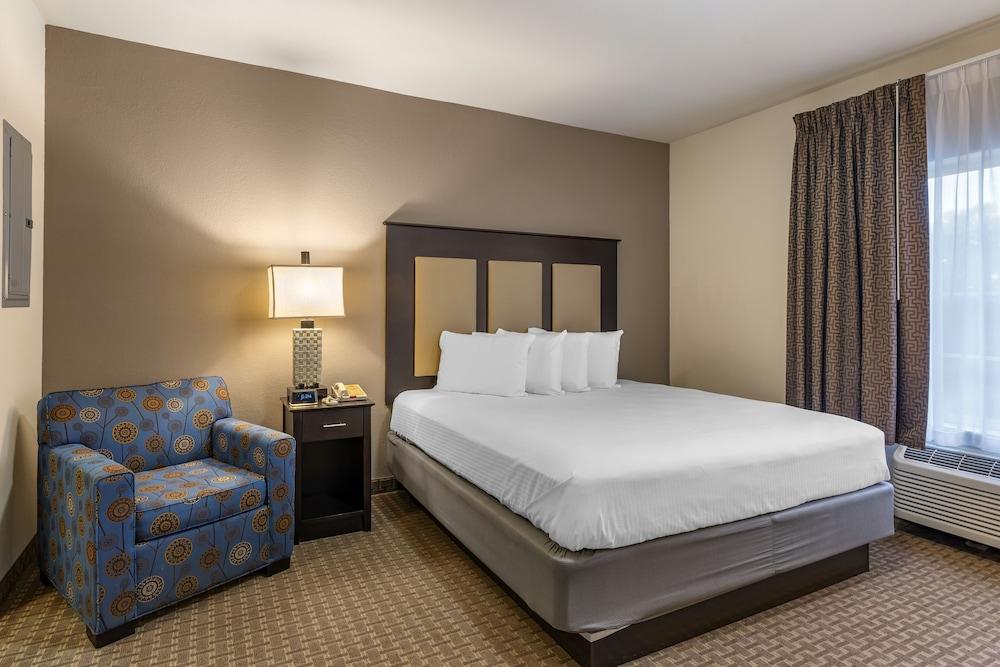 Stay-Over Suites photo 8