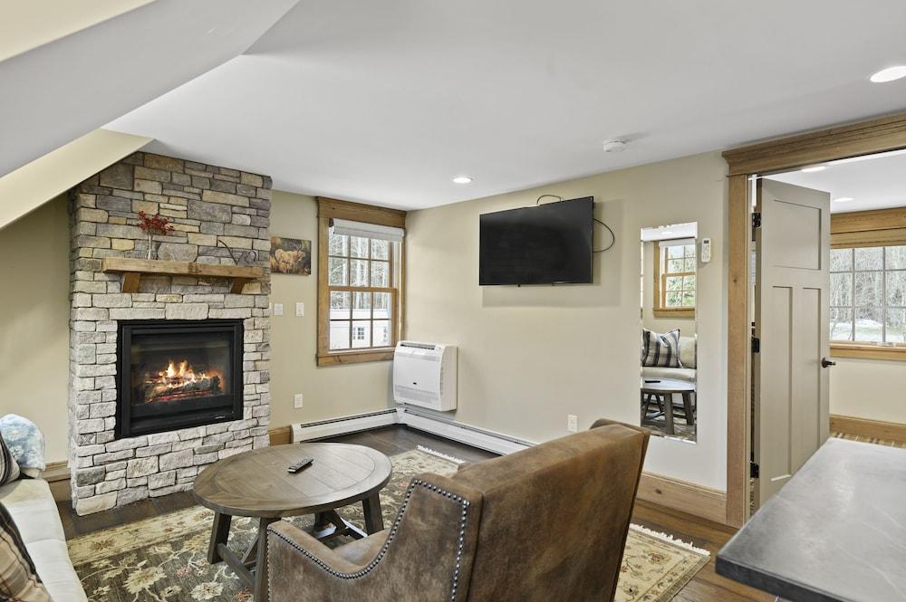 Brook Bound Inn photo 98