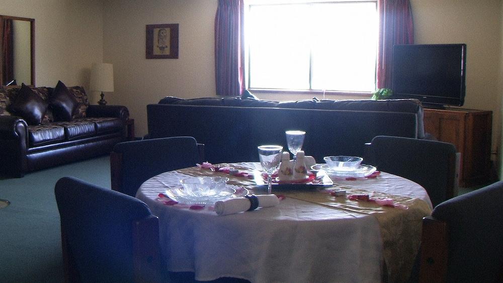 Wilderness Inn photo 28