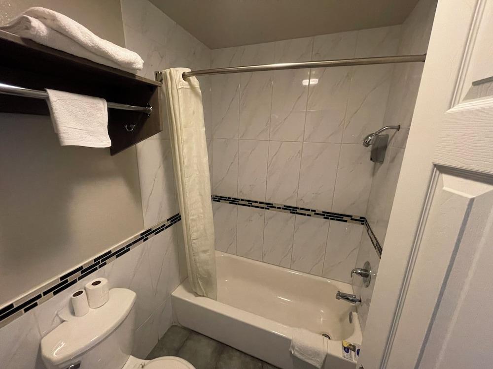 SimpleStay Suites - San Bernardino photo 16