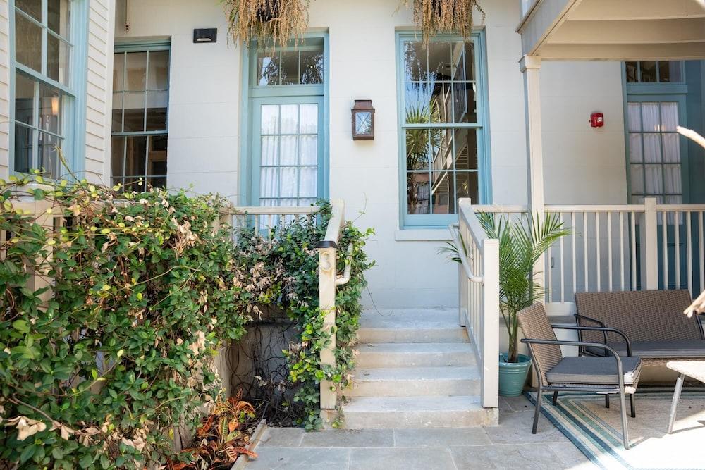 The Esplanade Compound photo 34