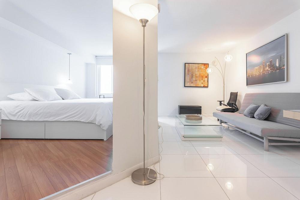 Ocean View Luxury Condo photo 26