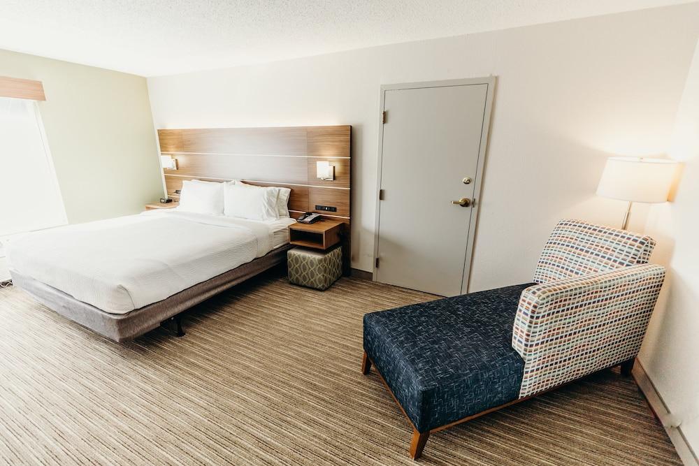 Holiday Inn Express Atlanta NE I-85 Clairmont by IHG photo 9
