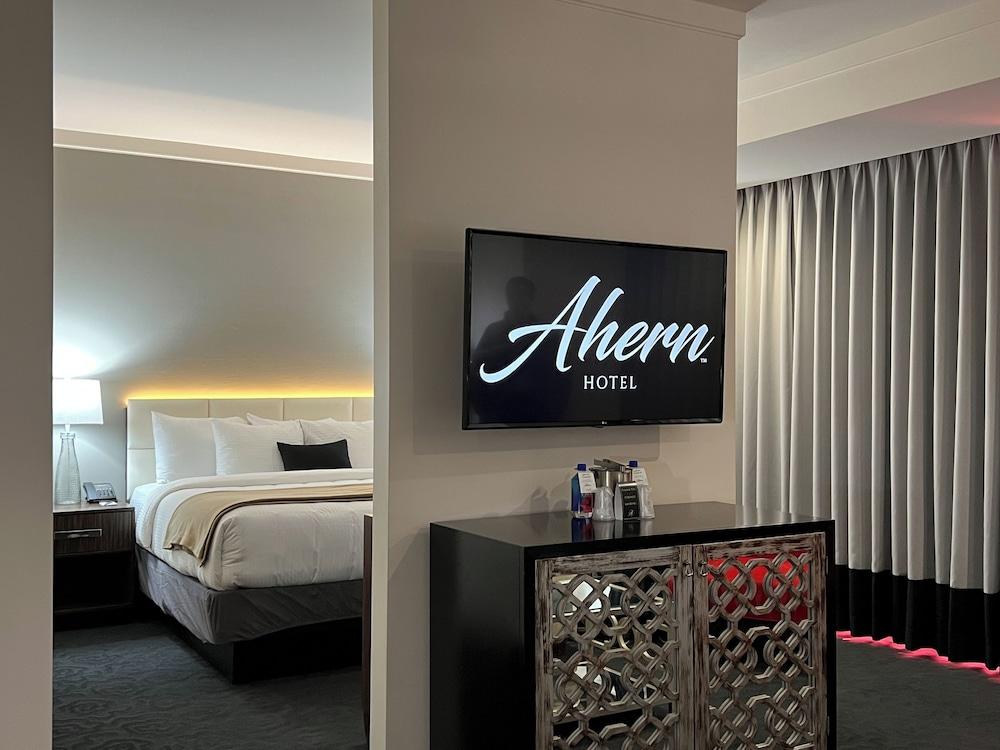 Ahern Hotel Las Vegas photo 2
