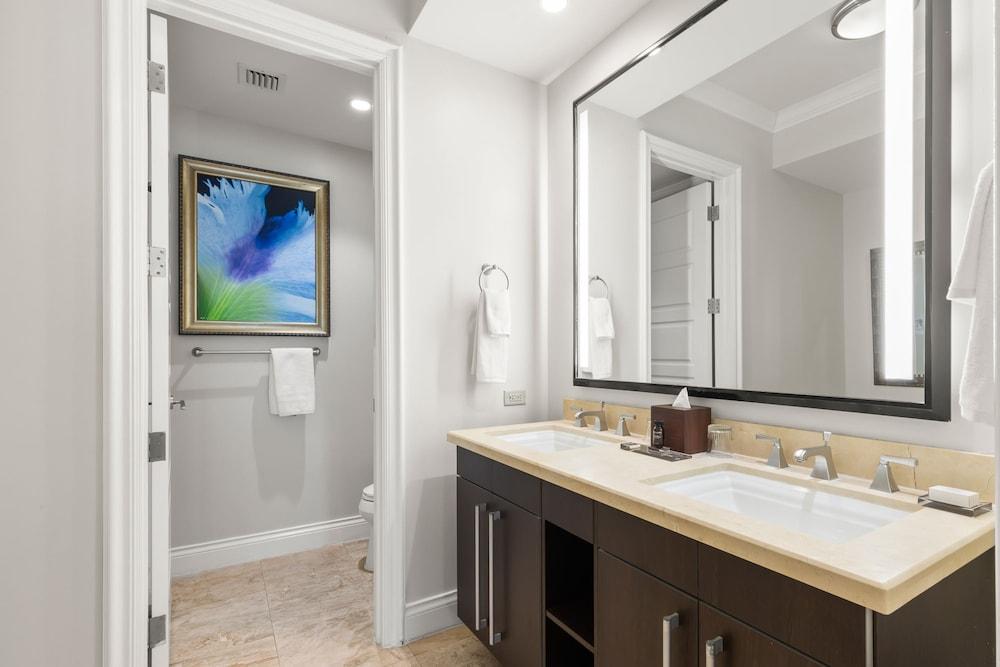 Ocean Front 3BR Presidential Suite photo 9