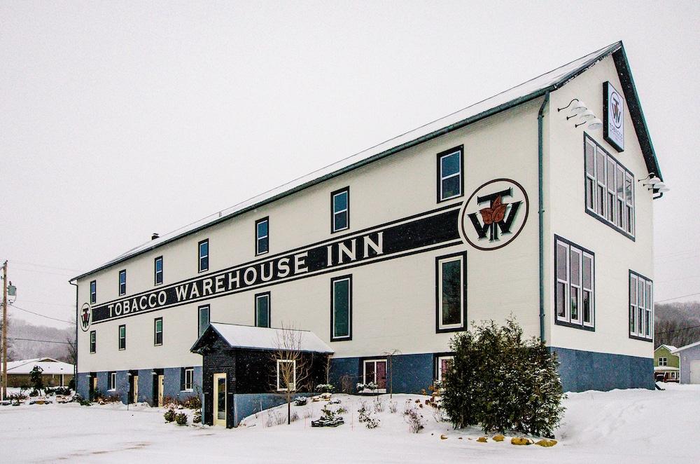 Tobacco Warehouse Inn photo 2